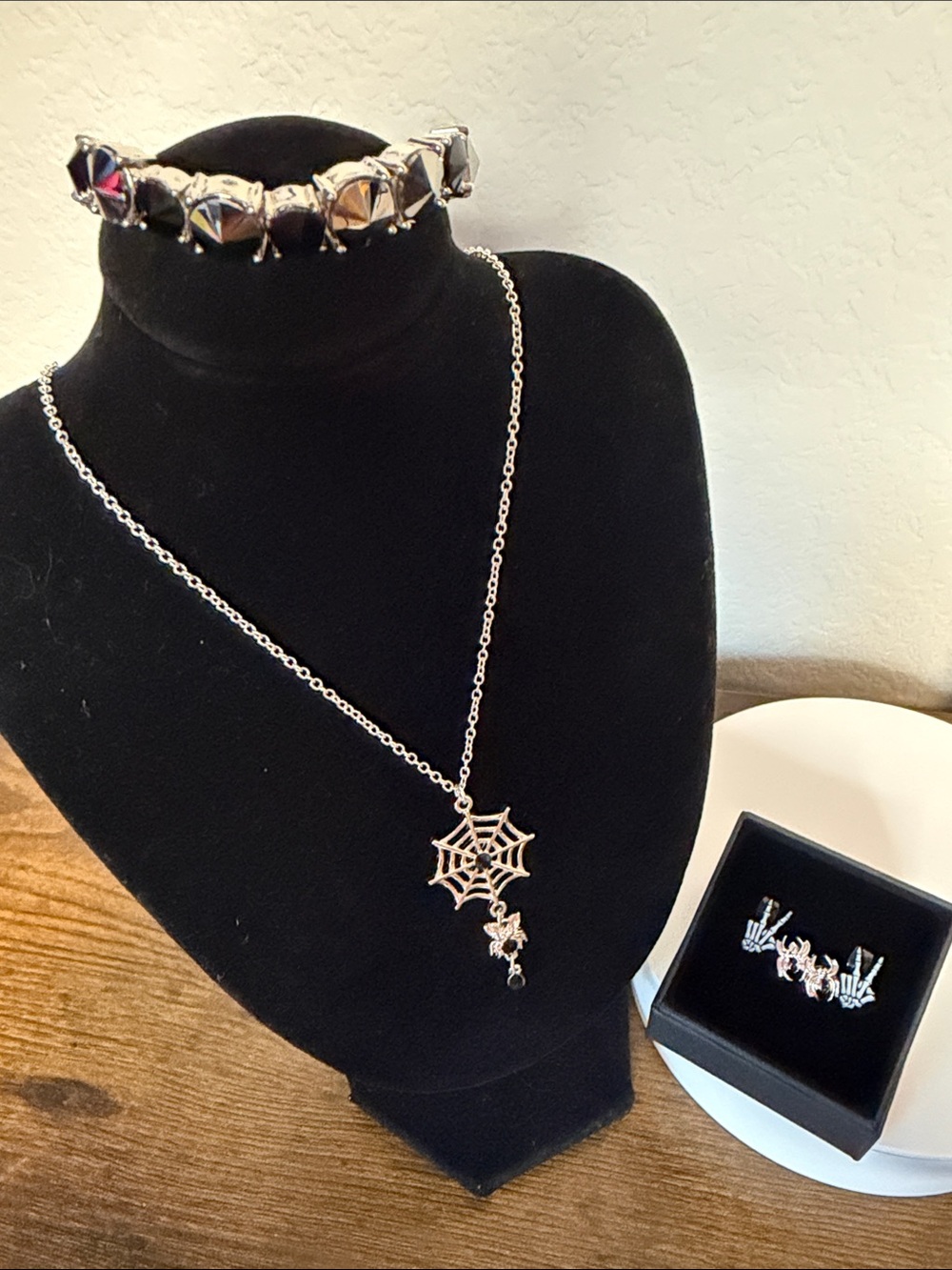 Spooky Silver-Toned Jewelry Set